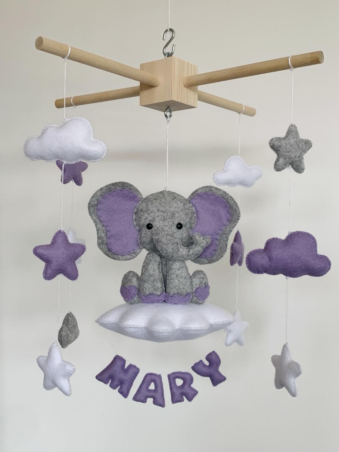 Mobile éléphant et prénom. Mobile bébé à personnaliser