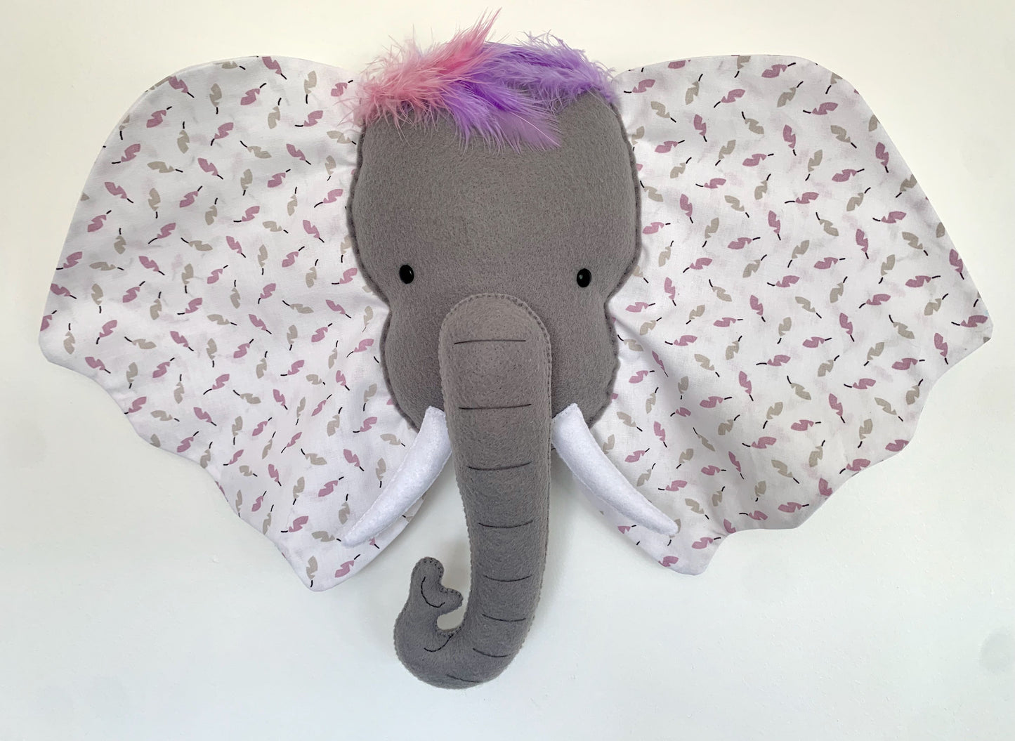 Trophée éléphant. Tête d'éléphant en tissu