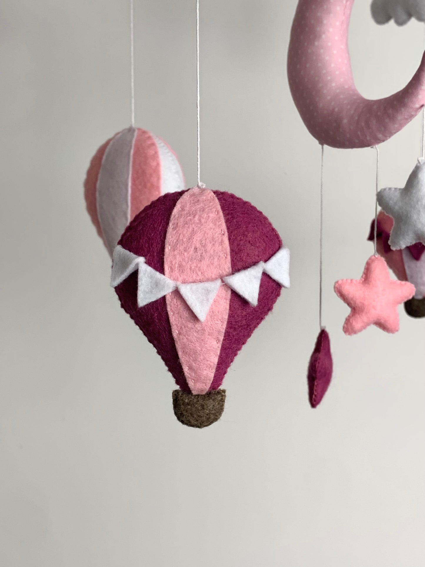 Mobile bébé, montgolfières rose. Décoration chambre bébé fille