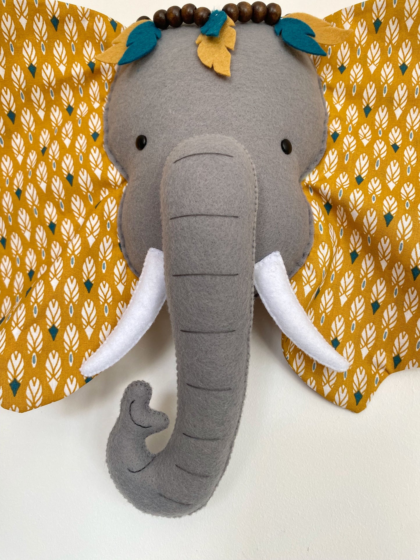 Trophée éléphant. Tête d'éléphant en tissu