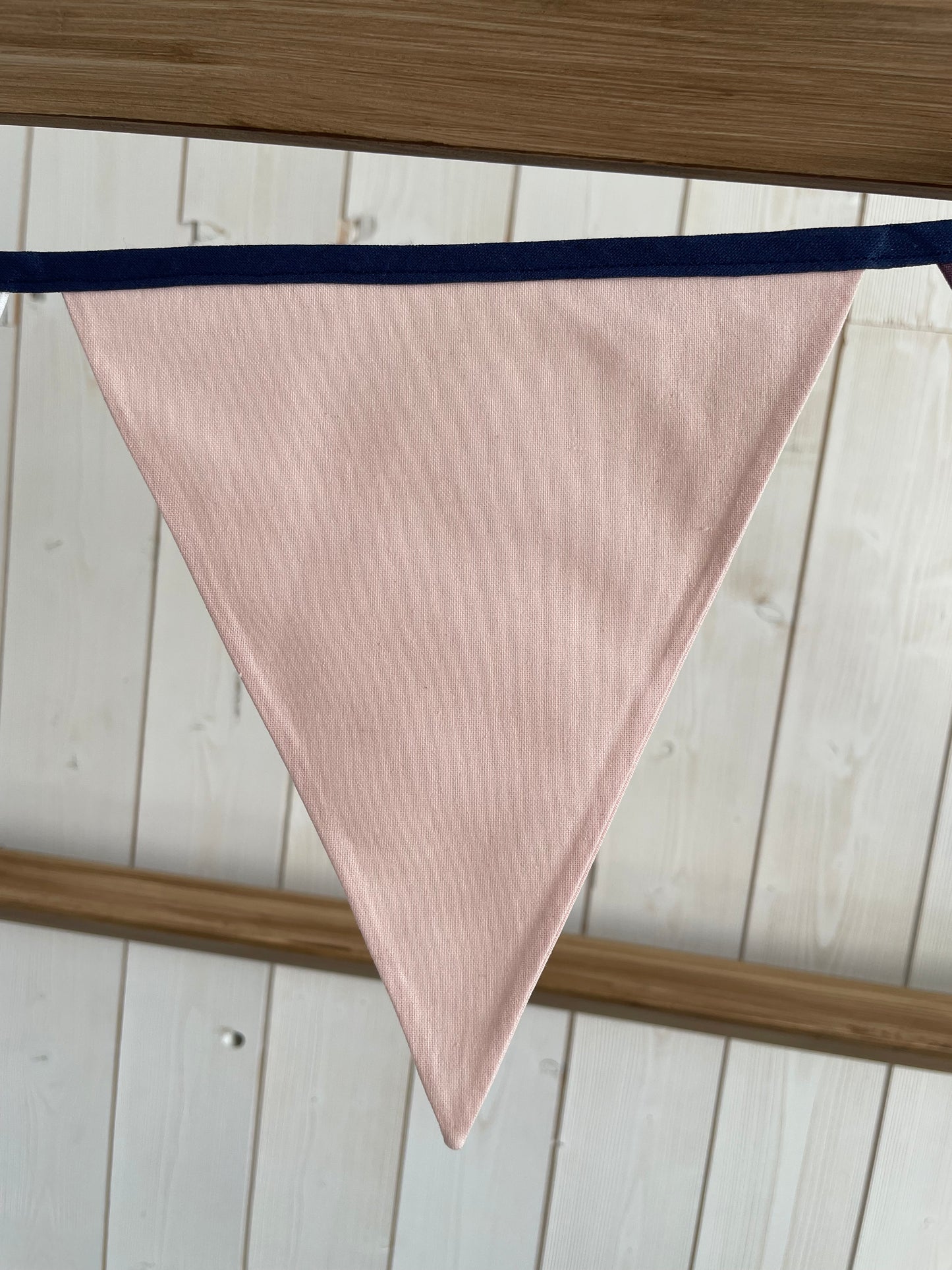 Guirlande de fanions. Couleurs unies