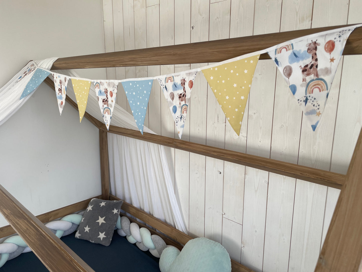 Guirlande de fanions. Girafe