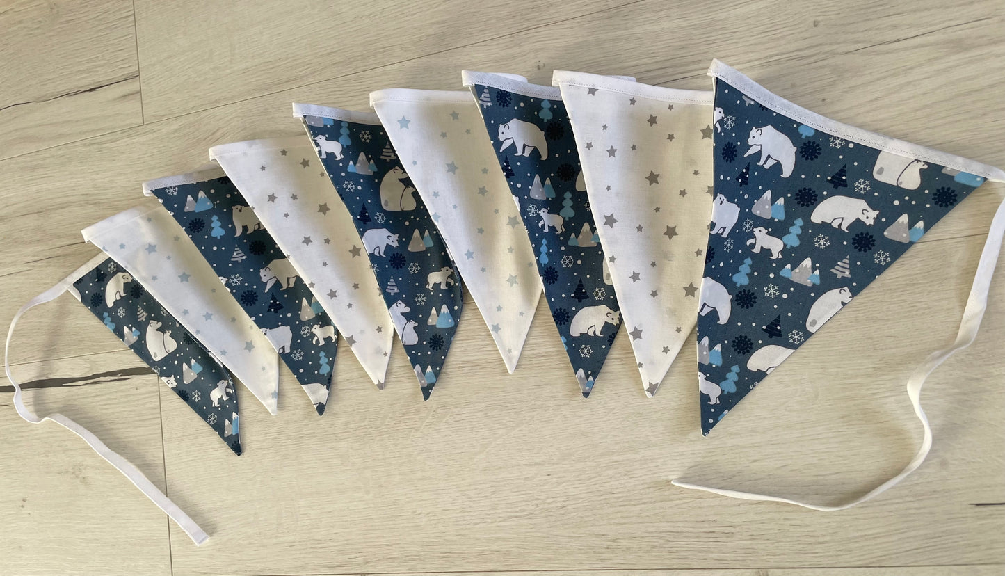 Guirlande de fanions. Ours polaire