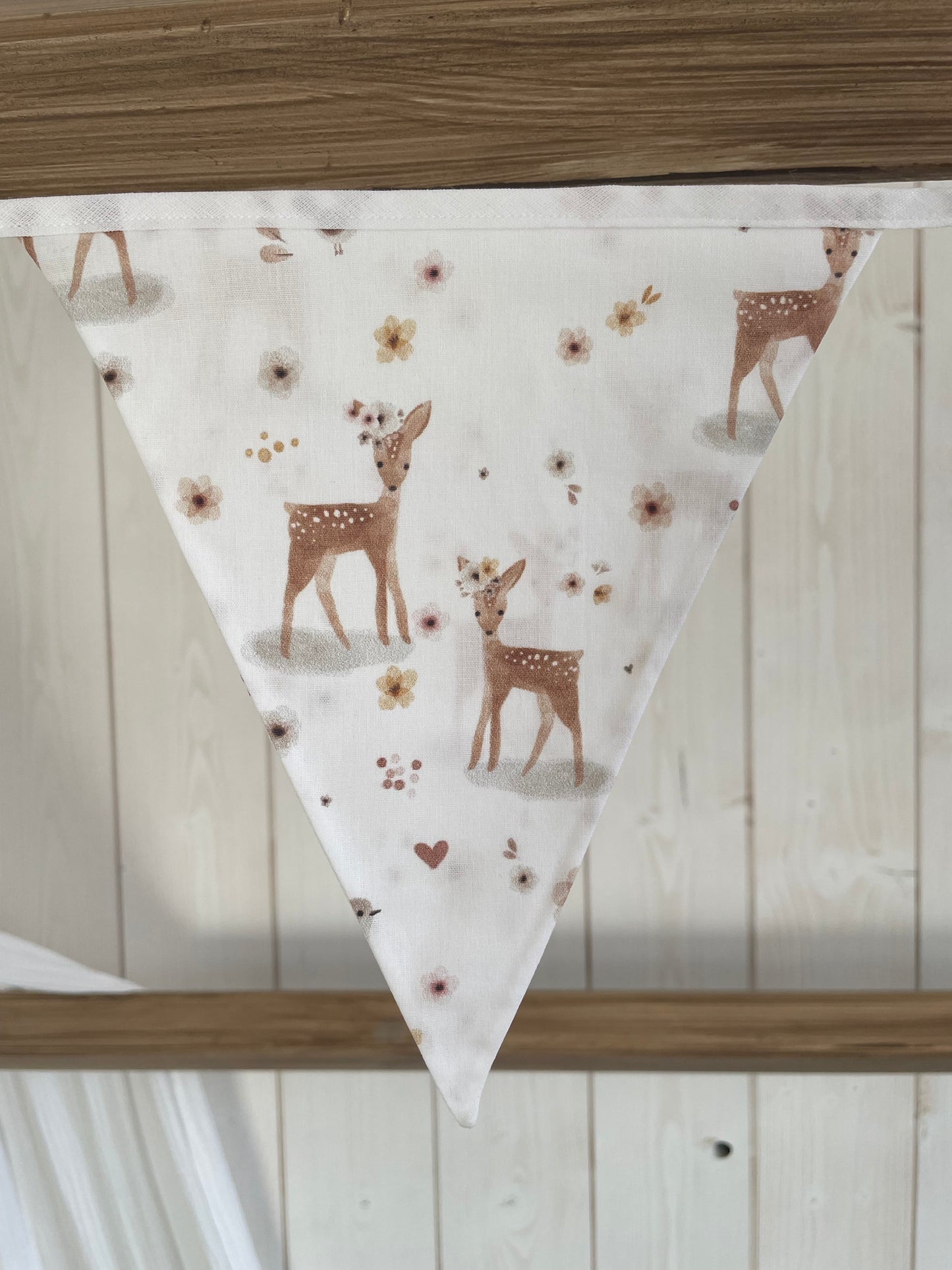 Guirlande de fanions. Faons