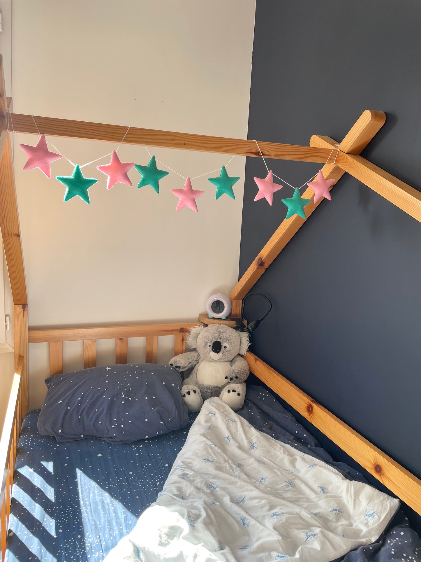 Guirlande à personnaliser. Cadeau de naissance