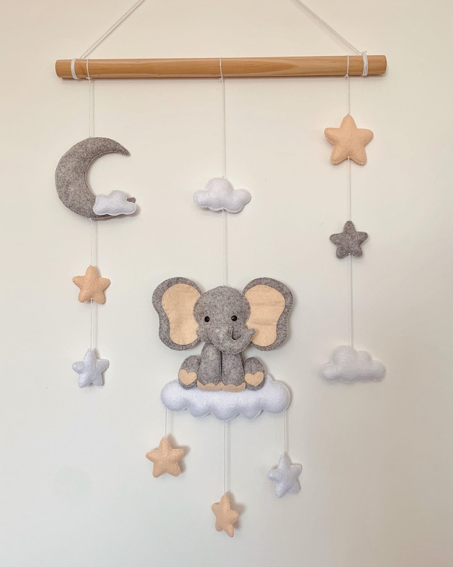Décoration murale éléphant. Cadeau de naissance fait main