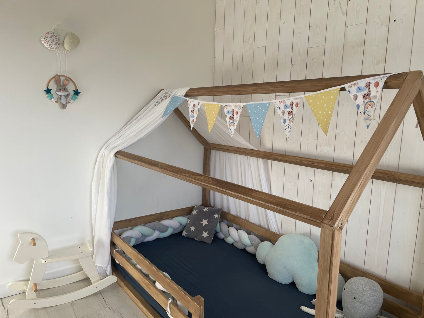 Guirlande de fanions. Girafe