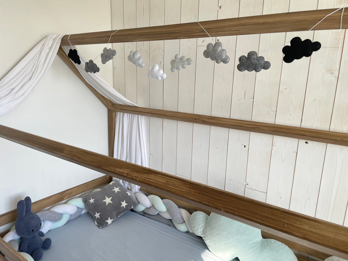 Guirlande à personnaliser. Cadeau de naissance