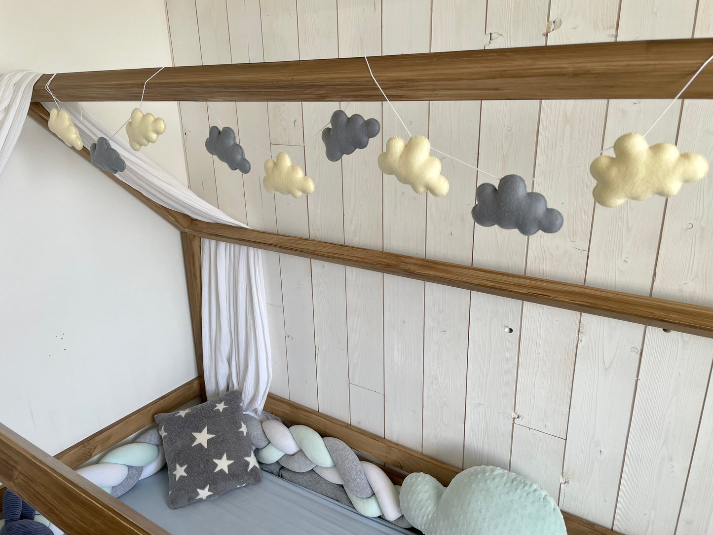 Guirlande à personnaliser. Cadeau de naissance