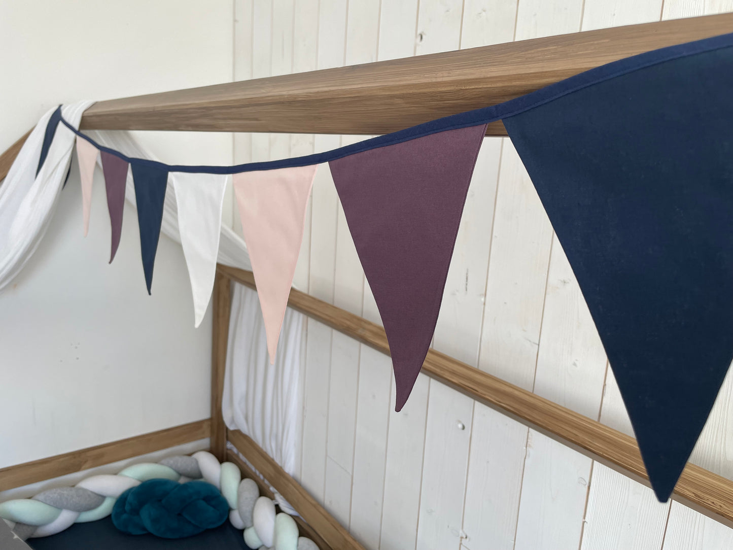 Guirlande de fanions. Couleurs unies