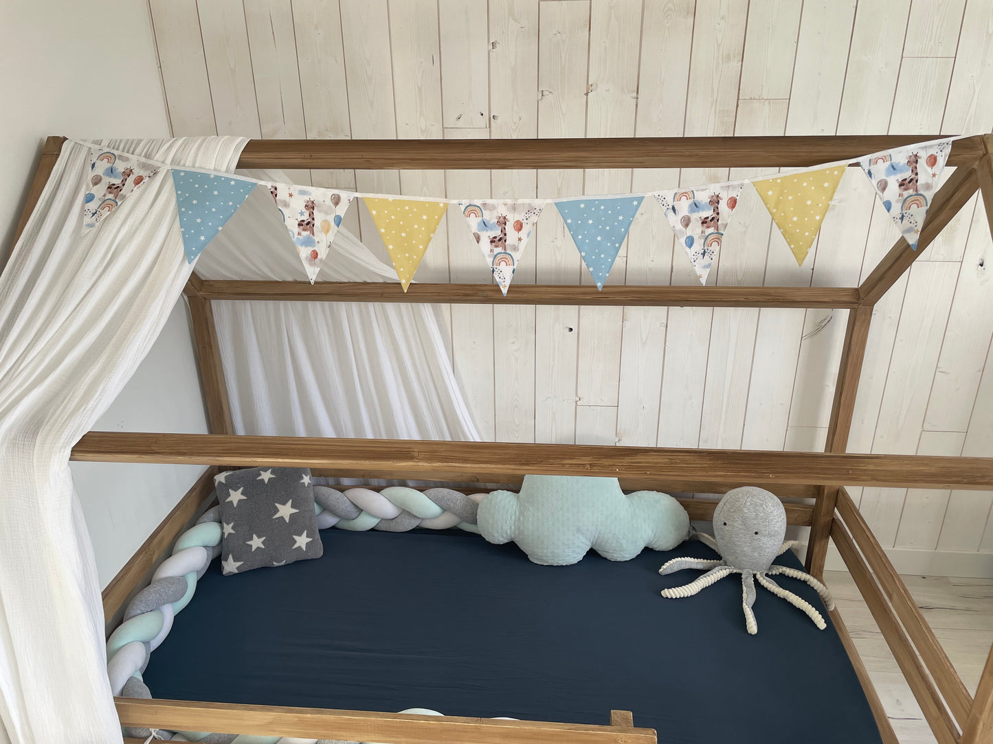 Guirlande de fanions. Girafe