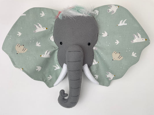 Trophée éléphant. Décoration murale en tissu