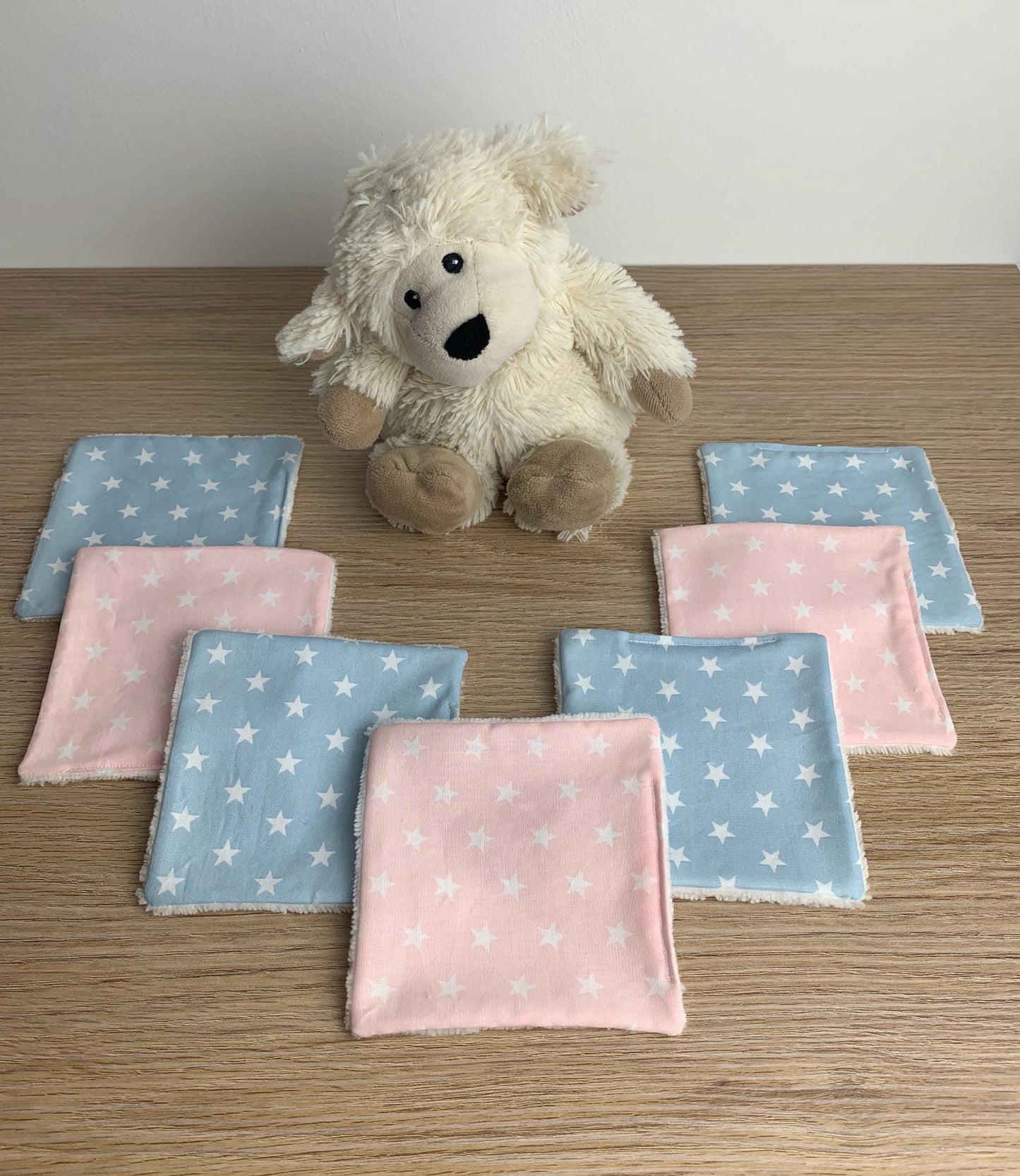 Lingettes bébé, semainier. Lingettes lavables