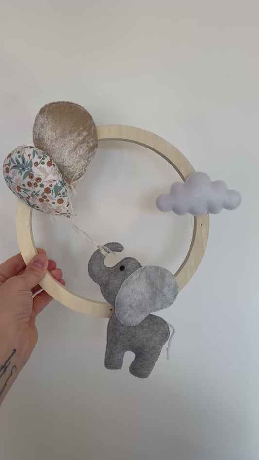 Couronne éléphant, ballons